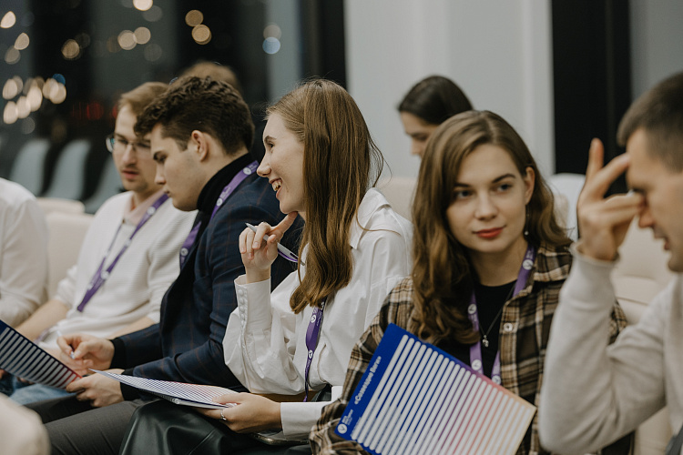 Конкурс на получение стипендии Фонда «Институт “Вега”» для студентов 1-2 курсов